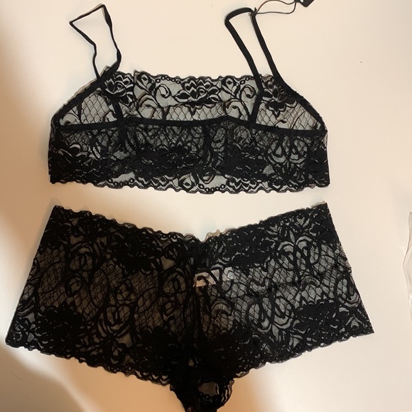 *SALE* Mapale Two Piece Black Lace Lingerie Set - Picture 3 of 7